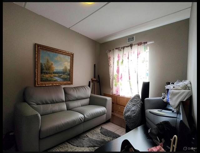 2 BEDROOM PROPERTY TO RENT IN MONTANA